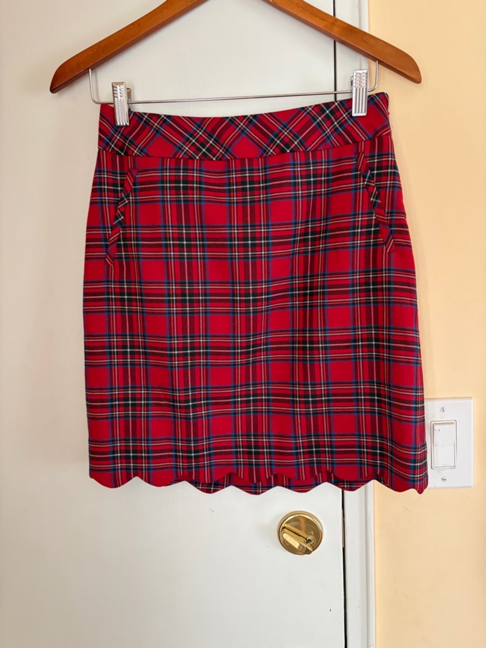 Talbots Red Plaid Scalloped Hem Mini Skirt